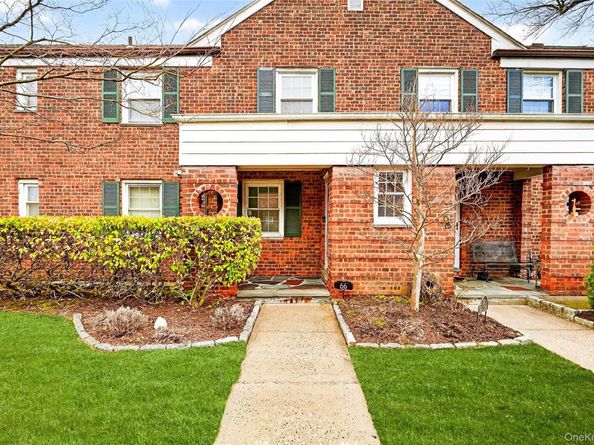 66 Robins Crescent 66, New Rochelle NY 10801