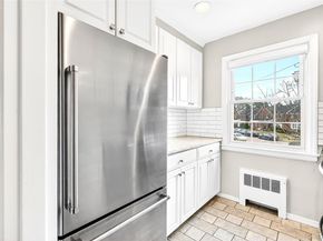 66 Robins Crescent 66, New Rochelle NY 10801