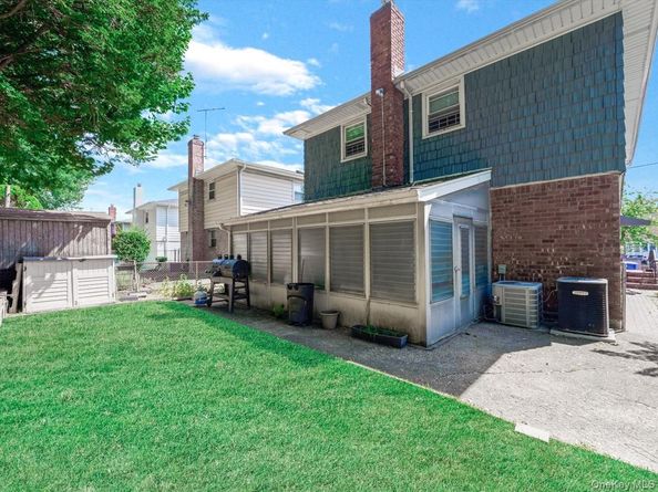 243-17 72nd Avenue, Douglaston NY 11362