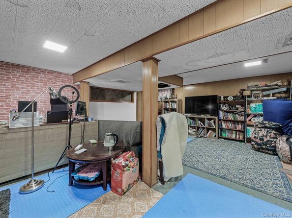 243-17 72nd Avenue, Douglaston NY 11362