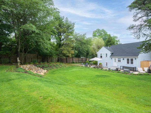 845 County Road 39, Southampton NY 11968