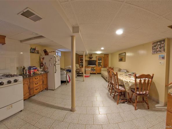 71-28 66th Drive, Middle Village NY 11379