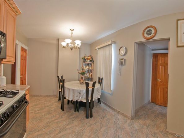 71-28 66th Drive, Middle Village NY 11379