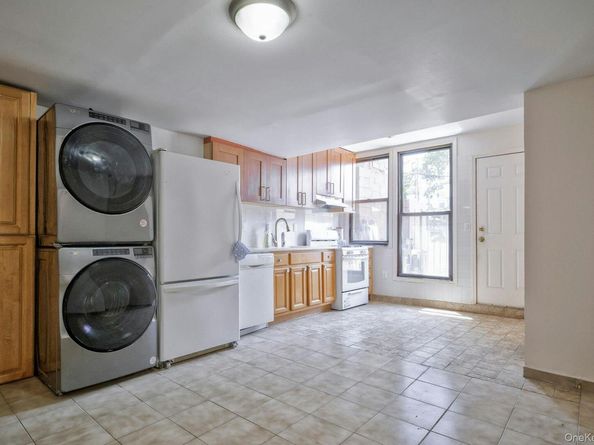 328 39th Street, Brooklyn NY 11232