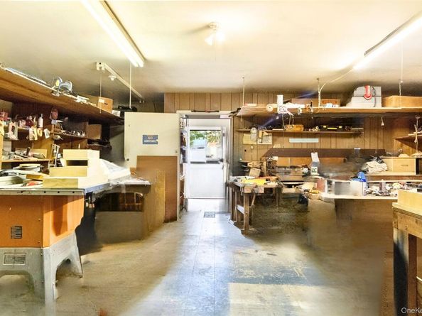 14 S Terrace Avenue, Mount Vernon NY 10550
