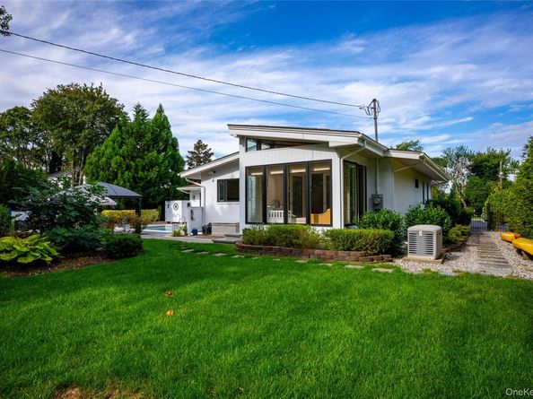 11 Saltmeadow Lane, Bayport NY 11705