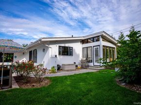 11 Saltmeadow Lane, Bayport NY 11705