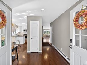 4 Larissa Lane, Thornwood NY 10594