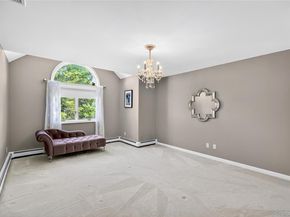 4 Larissa Lane, Thornwood NY 10594