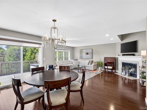 4 Larissa Lane, Thornwood NY 10594