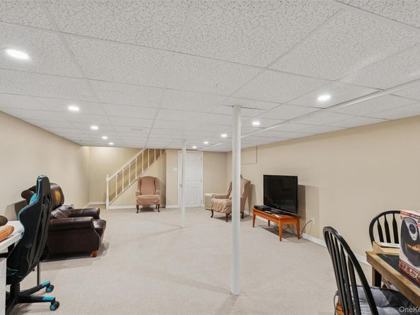 167 Huntington Bay Road, Huntington NY 11743
