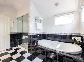 86 Dennis Street, Manhasset NY 11030
