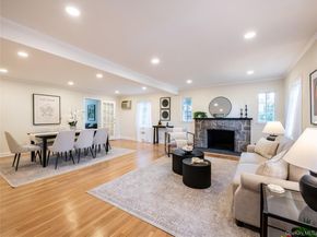 86 Dennis Street, Manhasset NY 11030
