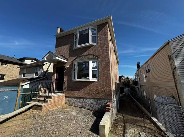 3167 Ampere Avenue A, Bronx NY 10465