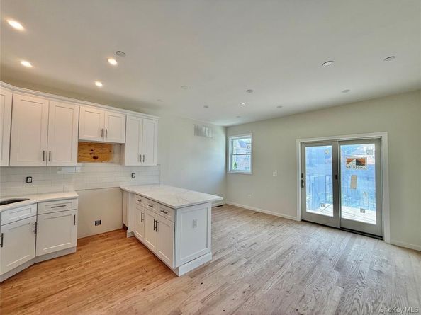 3167 Ampere Avenue A, Bronx NY 10465