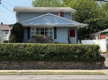 812 Halstead Avenue