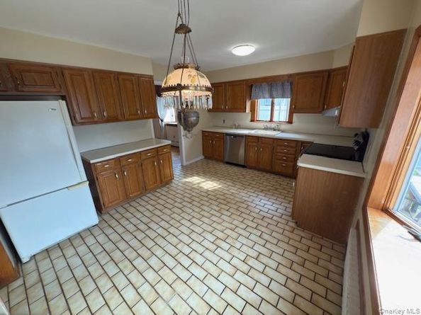 812 Halstead Avenue, Mamaroneck NY 10543