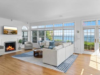 7020 Great Peconic Bay Boulevard