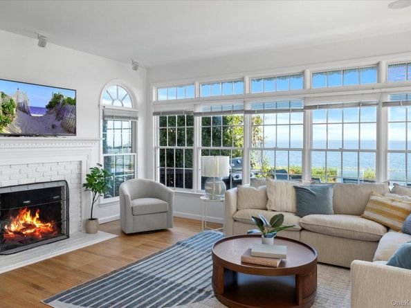 7020 Great Peconic Bay Boulevard, Laurel NY 11948