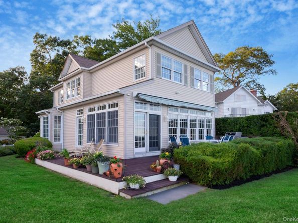 7020 Great Peconic Bay Boulevard, Laurel NY 11948