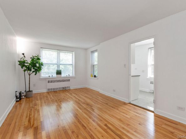 33-35 81st Street 1G, Jackson Heights NY 11372