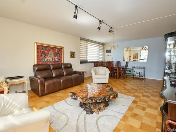 27110 Grand Central Parkway 1V, Floral Park NY 11005