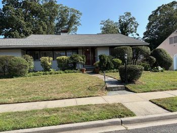 1 Willowbrook Lane