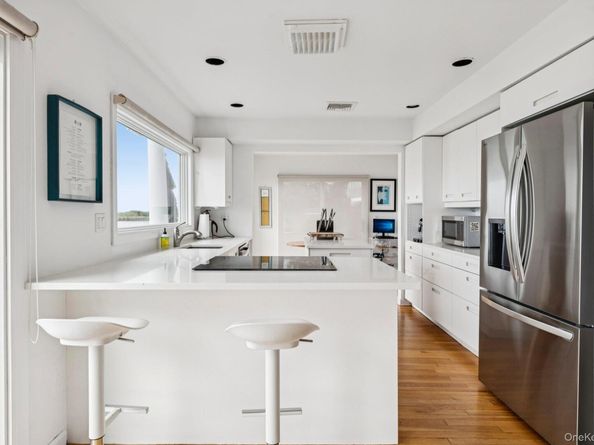 5 Bay Road, East Patchogue NY 11772