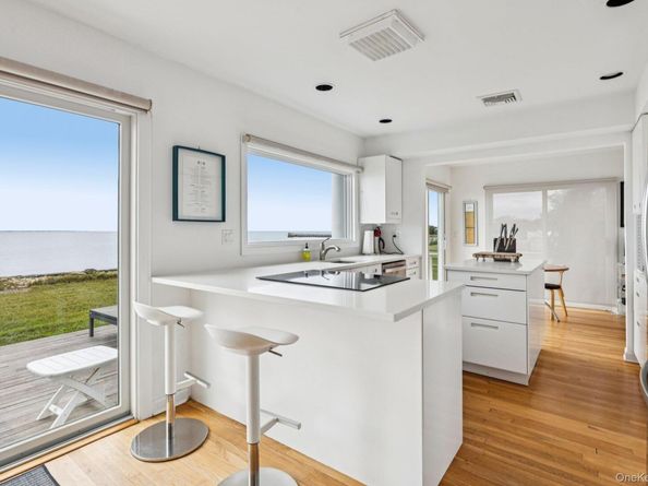 5 Bay Road, East Patchogue NY 11772