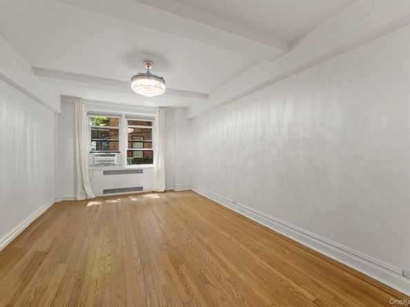 152 E 94th Street 2J, New York (Manhattan) NY 10128