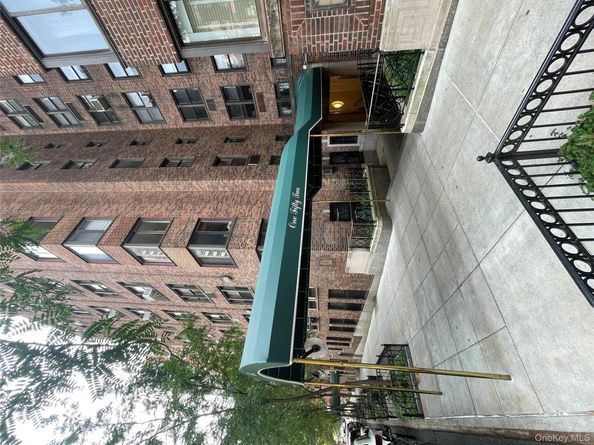 152 E 94th Street 2J, New York (Manhattan) NY 10128