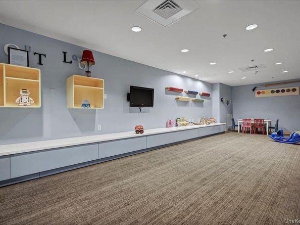 1 Renaissance Square 12E, White Plains NY 10601
