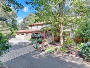 105 Cliff Road, Port Jefferson NY 11777
