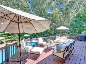 105 Cliff Road, Port Jefferson NY 11777