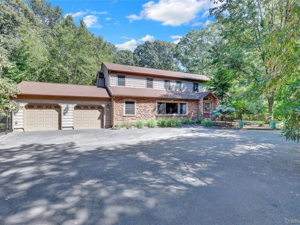 105 Cliff Road, Port Jefferson NY 11777