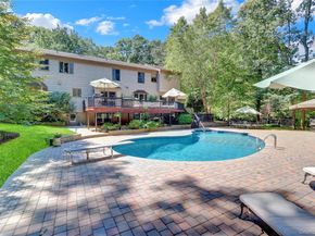 105 Cliff Road, Port Jefferson NY 11777