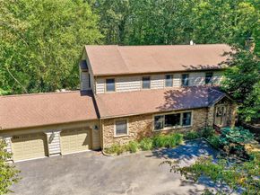 105 Cliff Road, Port Jefferson NY 11777