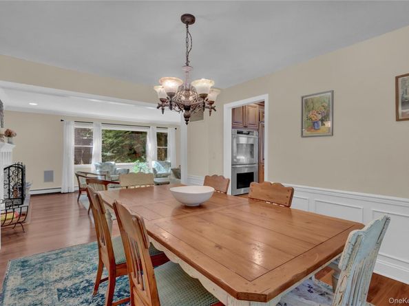 105 Cliff Road, Port Jefferson NY 11777