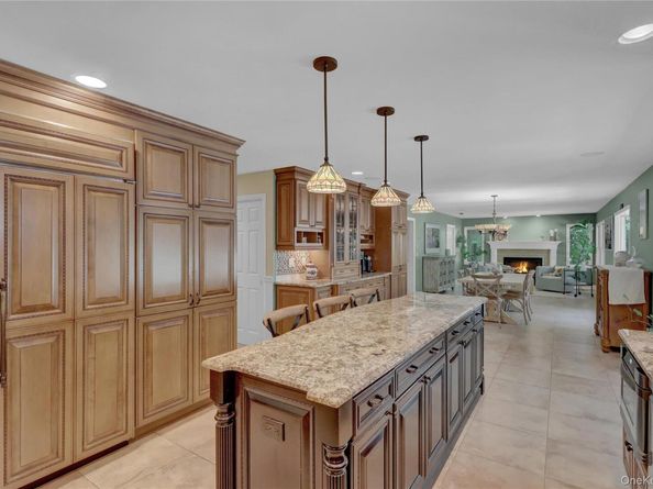 105 Cliff Road, Port Jefferson NY 11777