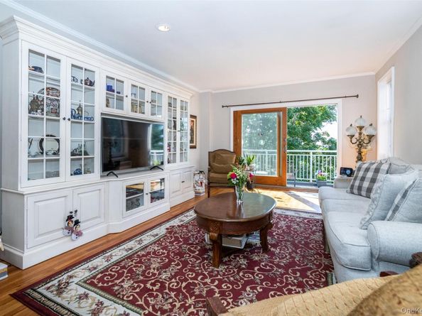 1255 North Avenue B 6Q, New Rochelle NY 10804