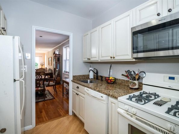1255 North Avenue B 6Q, New Rochelle NY 10804