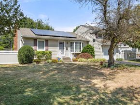 3 Peartree Lane, Huntington Station NY 11746