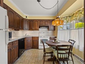 3 Peartree Lane, Huntington Station NY 11746