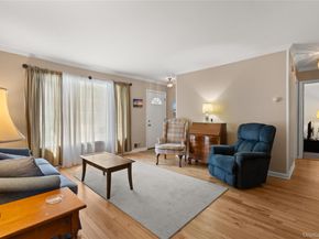 3 Peartree Lane, Huntington Station NY 11746
