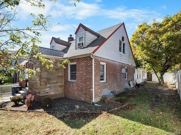 4604 195th Street, Flushing NY 11358