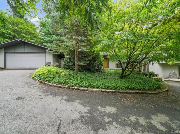 155 Revolutionary Road, Briarcliff Manor NY 10510
