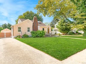 306 Park Avenue, Freeport NY 11520