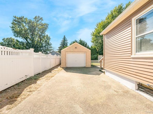 306 Park Avenue, Freeport NY 11520