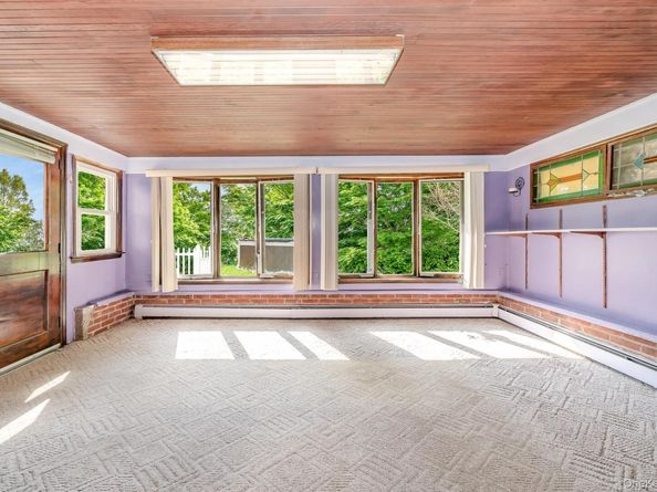 306 Park Avenue, Freeport NY 11520