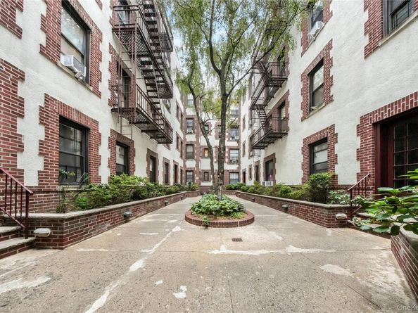 31-14 Crescent Street 5B, Astoria NY 11106